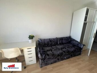 Prenajmem 2 izb.byt s terasou na Hradnom kopci BA.