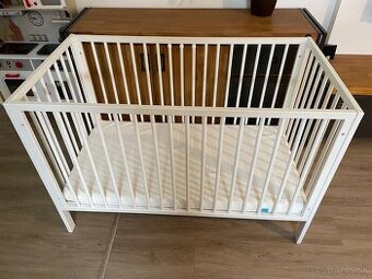 Predám detskú postieľku