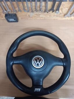 Predam volant golf 4 r32