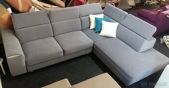 Moderná rohová sedačka s rozkladom a úložným