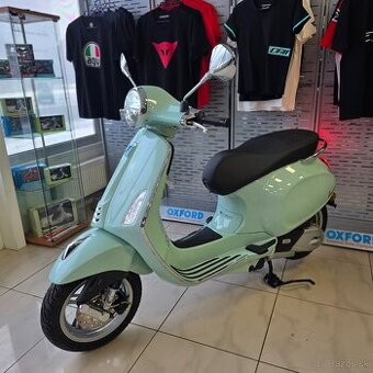 Vespa Primavera 125 Verde Relax nová