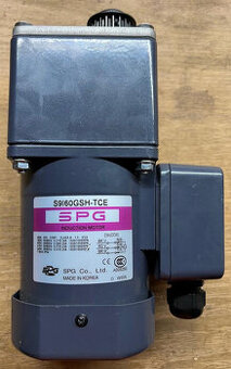 Trojfázový indukčný motor SPG S9I60GSH-TCE s prevodovkou
