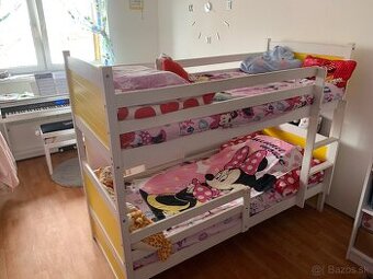 Poschodová posteľ