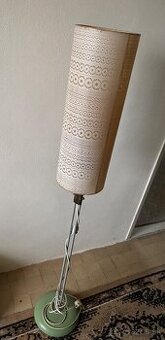 Starožitná stojaca lampa