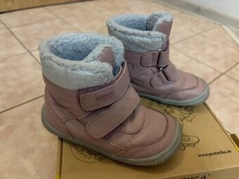 Topanky pre dievcatko