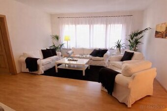 Predaj 4 izbového priestranného bytu na Fedinovej, Petržalka