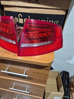 Predam zadne svetlo prave vonkajsie audi d3