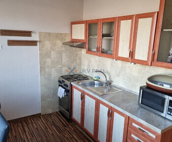 Prenájom 2,5-izbového bytu– Nitra, Chrenová (Dlhá ulica)