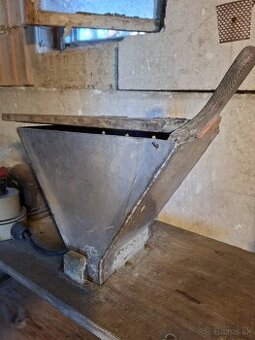 Mlynček na ovocie, repu.