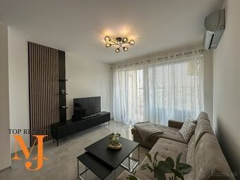 Dizajnový 2-izbový byt v novostavbe – úplne nový, balkón