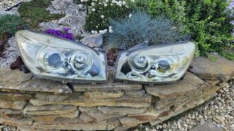 Predné svetlá Toyota RAV4 2006 až 2011 originál