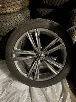 Predam orginal elektrony Sebring r18