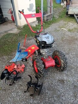 Malotraktor ROBI - 1