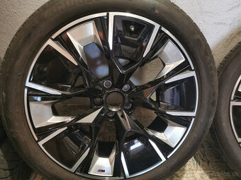 BMW iX3 (G08) - orig. 20" alu M disky s letnými pneu