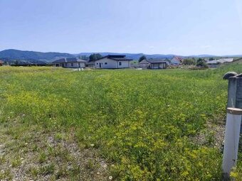 Stavebný pozemok o rozmere 834m2 TURČIANSKY MICHAL