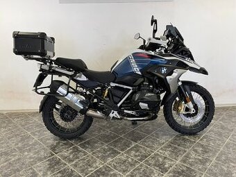 BMW R 1250 GS Trophy •  Továrně snížený podvozek