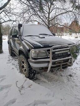 Kupim ford exploler 4x4 na suciastky V6