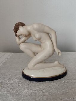 Royal dux akt žena kobalt porcelánová soška