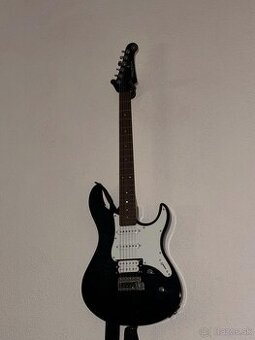 YAMAHA PACIFICA 212V
