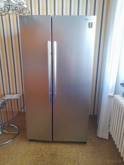 Americká chladnička Samsung RS66N8100SL - Top stav
