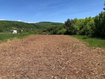 Stavebný pozemok - Trnava pri Laborci