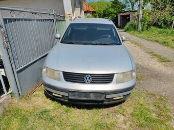 Predám Volkswagen Passat B51.9 2000rok