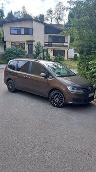 Vw sharan 103kw, 277tis.