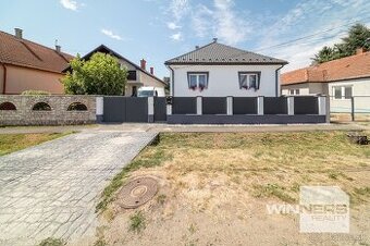 Moderný RD s terasou, 40 minút po diaľnici M30, Enc, HU