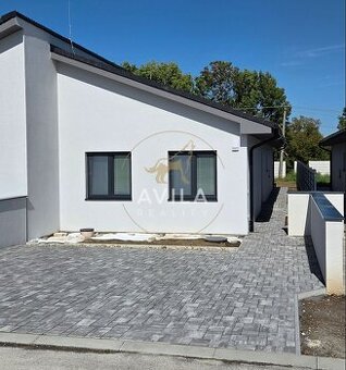 TOP NA PREDAJ: skolaudovaný 4 izbový rodinný dom (A) na poze