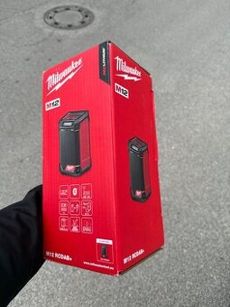 Milwaukee aku rádio M12 RCDAB+-0 / nabíjačka DAB+