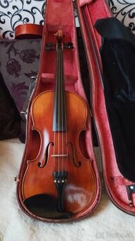 Predam cele husle 4/4 Pekny majstr.kusok,Cena v popise