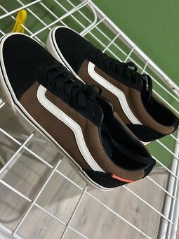 Vans tenisky