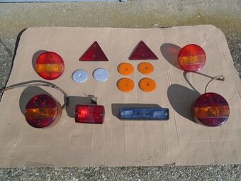 Osvetlenie Traktor, V3S, Tatra, Prívesný vozík.