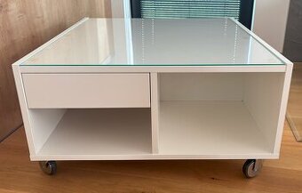 Konferenčný stolík IKEA