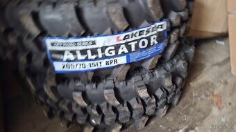 2ks Lakesea Alligator 205/70r15
