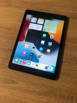 9.7” tablet iPad 5.generácie 32GB nafúknutá bateria