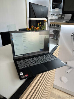 Lenovo V15 G2 ALC – Ryzen 5 5500U, 8GB / 256GB