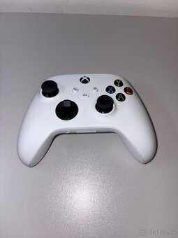 Xbox Wireless Controller (biely).