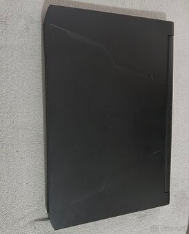 Predám herný notebook Acer Nitro 5 Na Náhradné Diely