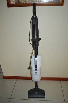 predam vysavac MIELE Swing