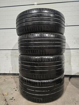 Letné Pneu Pirelli Pzero 275/40 R21 a 315/35 R21 RSC