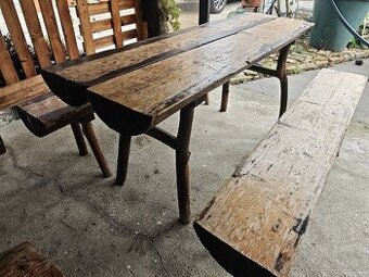 Masívne záhradné sedenie