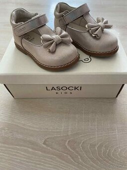 Nádherné sandálky na jar/leto veľkosť 20 aj 21