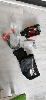 pav1205 black and decker pivot vysavac