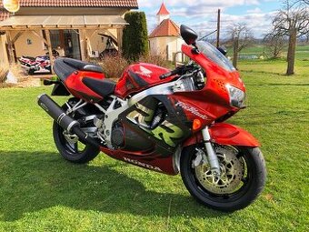 Honda CBR 900RR Fireblade SC33, Top stav, nová cena