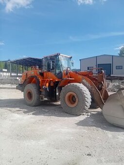 Čelný nakladač Doosan DL450-1