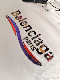 BALENCIAGA Paris