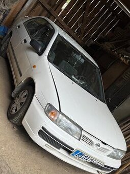 Nissan Almera