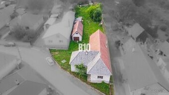 NOVINKA - veľký pozemok a starší rodinný dom v kľudnej lokal