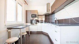 3-izbový byt s loggiou na 8. poschodí – ulica Ľudvíka Svobod